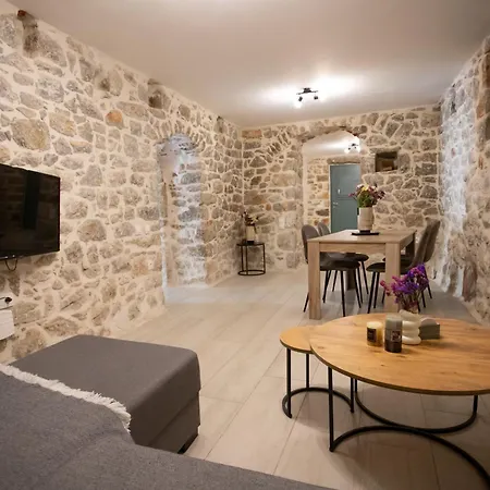 Mainotti's House Apartamento Areopoli